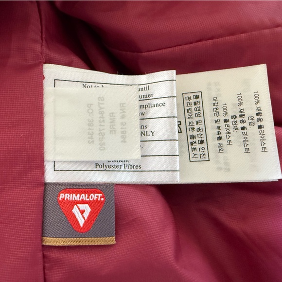 Patagonia Nano Puff size SMALL in Roamer Red with contrasting zippers. - Picture 8 of 8